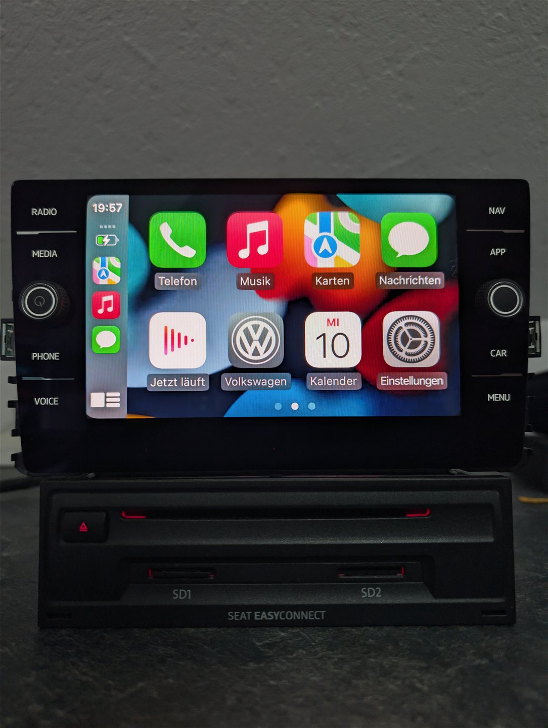 MIB2-ZR-Radio mit CarPlay auf einem Prüfstand